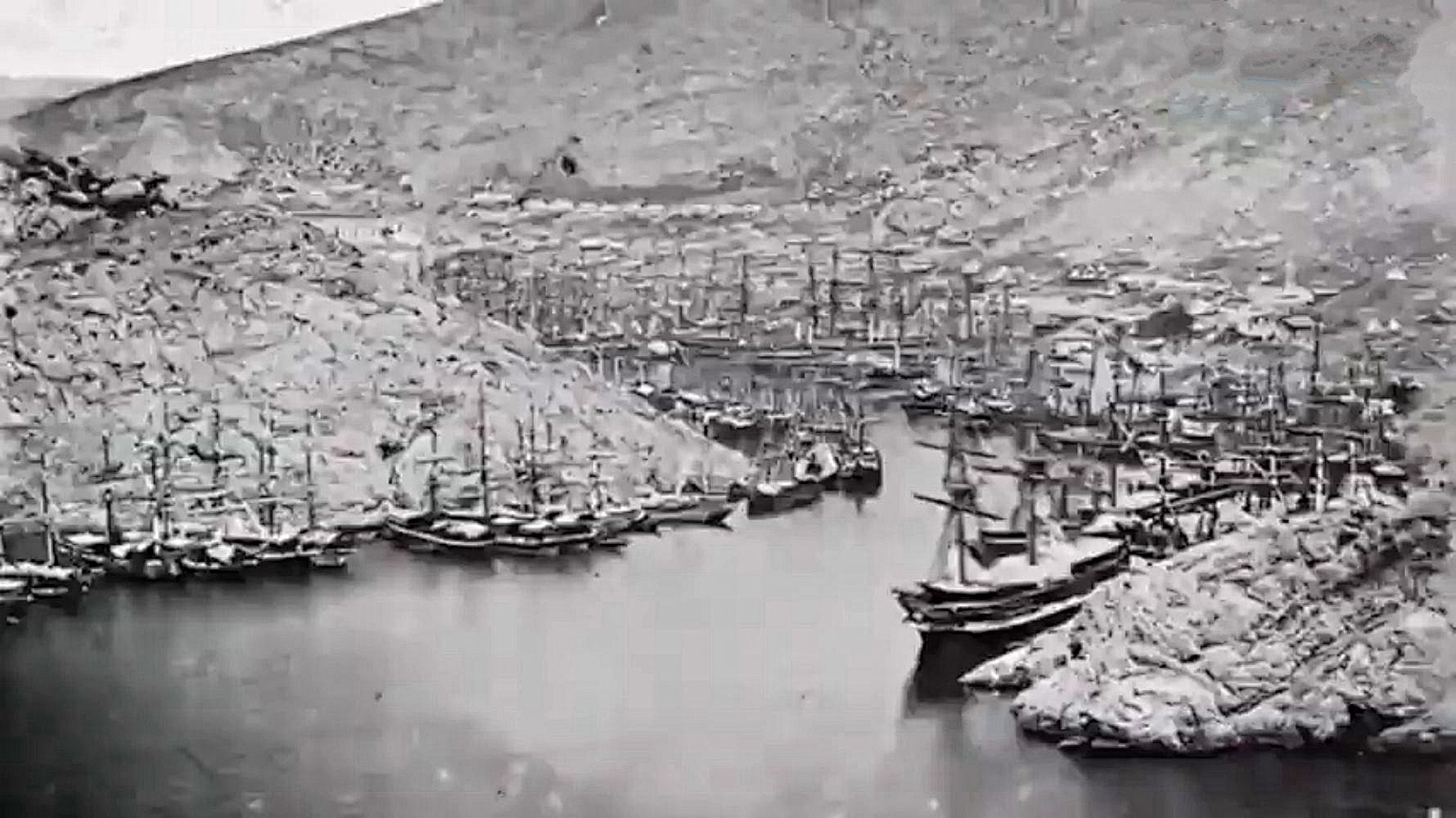 Английские корабли в Балаклавской бухте